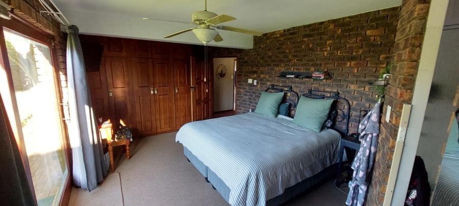 4 Bedroom Property for Sale in Noorsekloof Eastern Cape